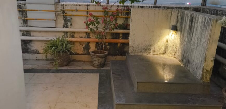 Romell Diva | Malad West